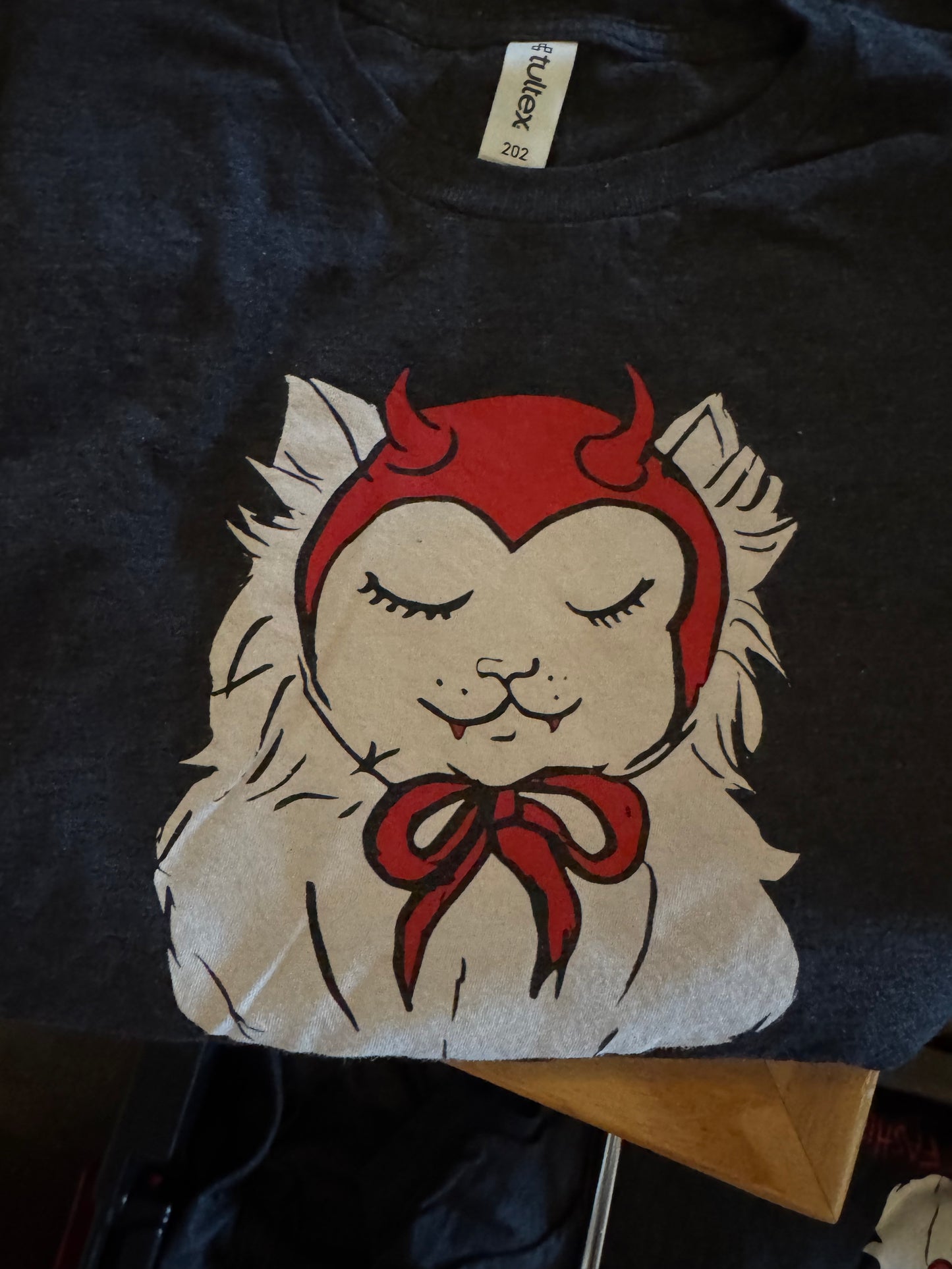 Devil Cat Grey